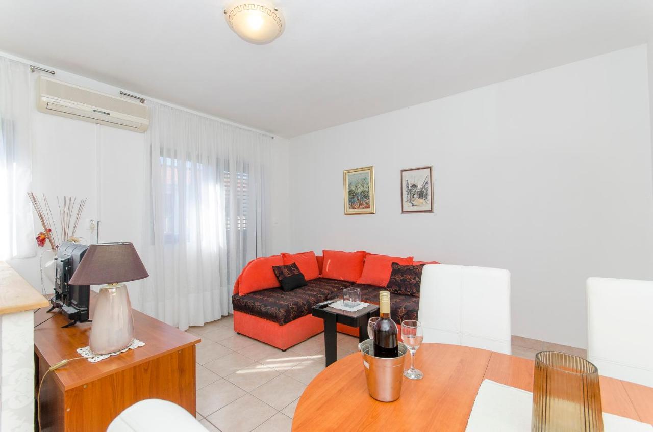 Apartments Derado Супетар Екстериор снимка
