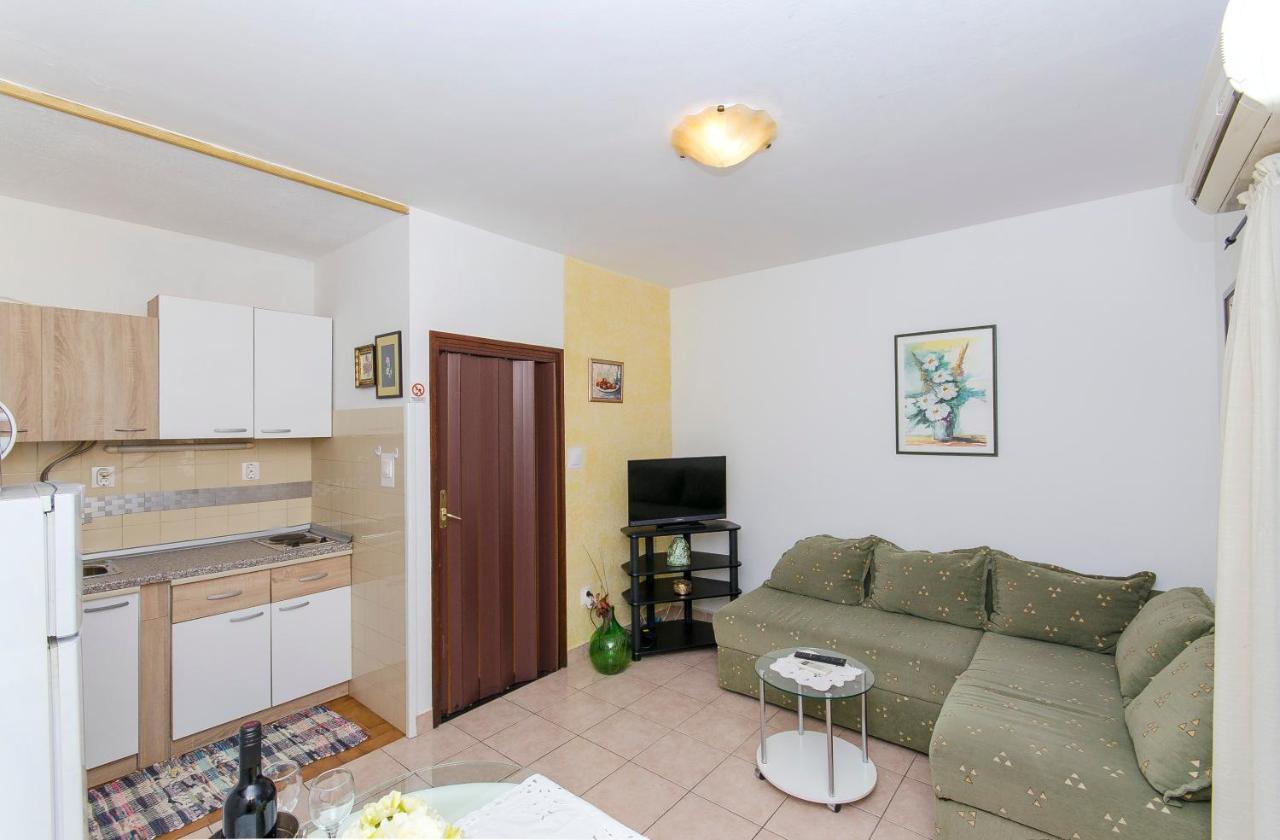 Apartments Derado Супетар Екстериор снимка