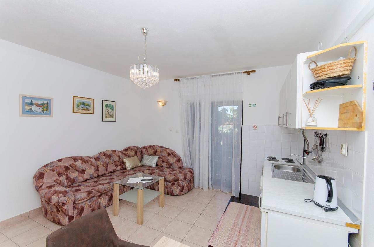 Apartments Derado Супетар Екстериор снимка